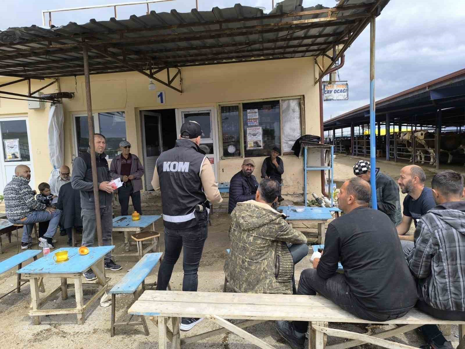polis-vatandaslari-sahte-para-konusunda-uyardi