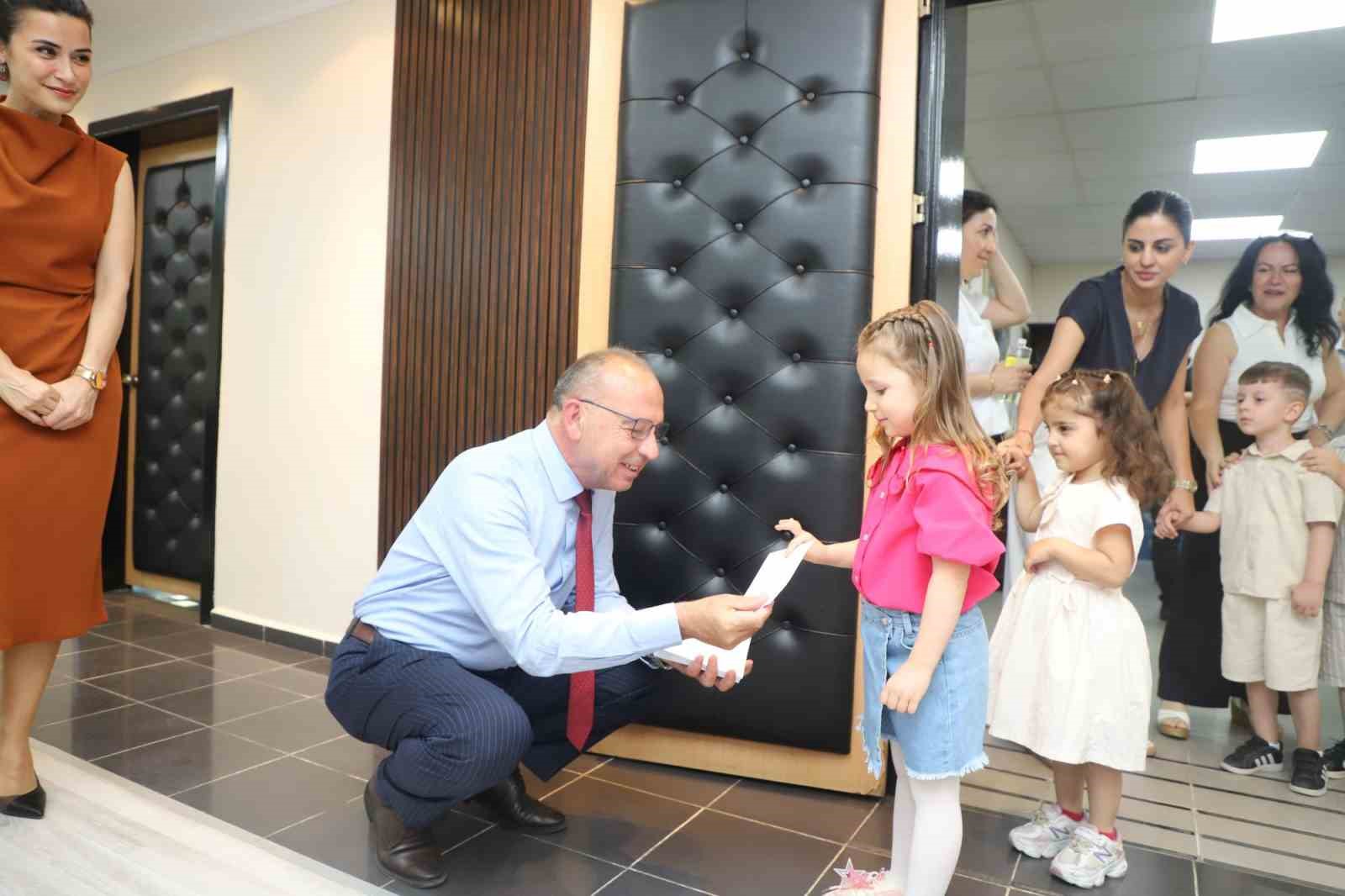 turgutlu-belediyesinde-bayramlasma-sevinci-yasandi