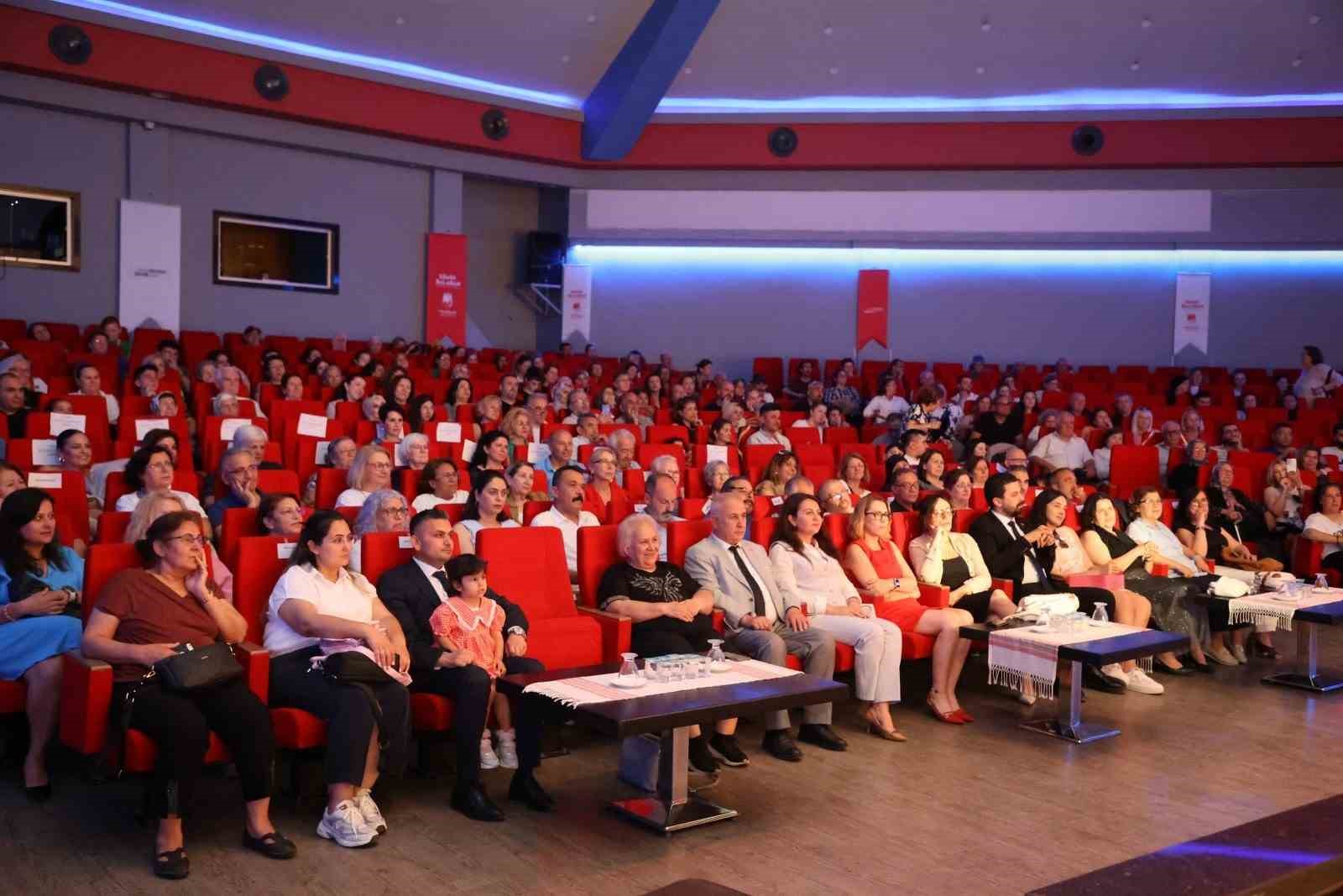turk-muzigi-toplulugundan-unutulmaz-konser