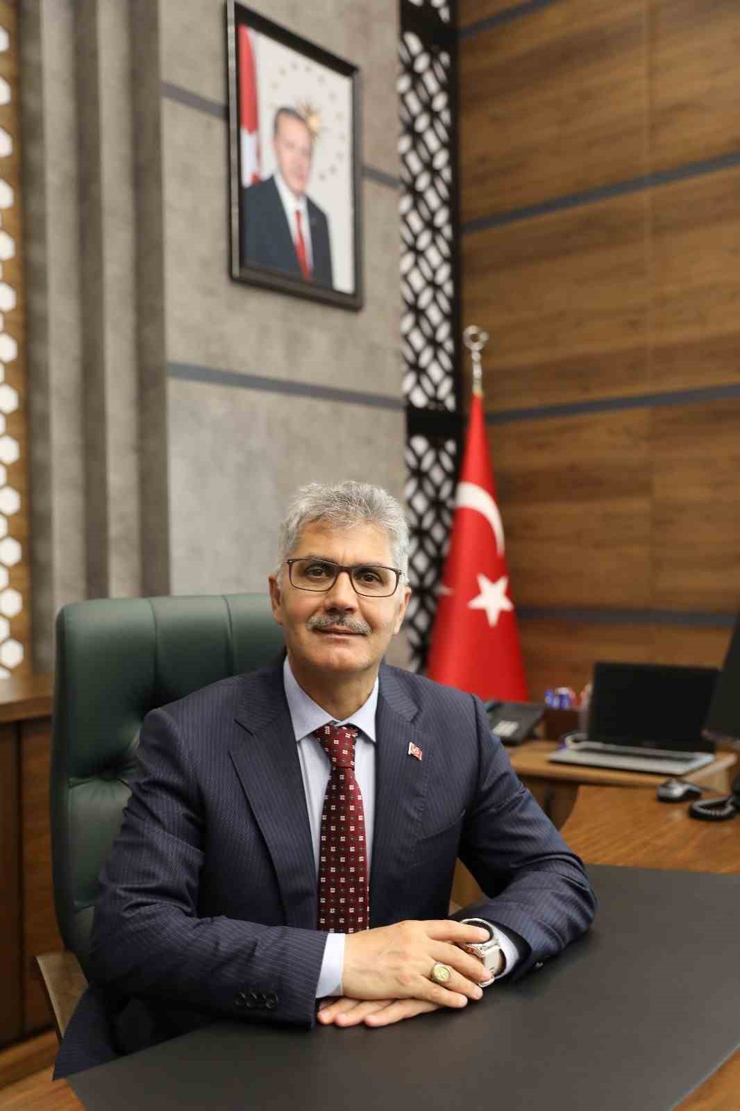 vali-cahit-celik-bayramlar-birlik-ve-beraberligimizin-guclu-bir-semboludur