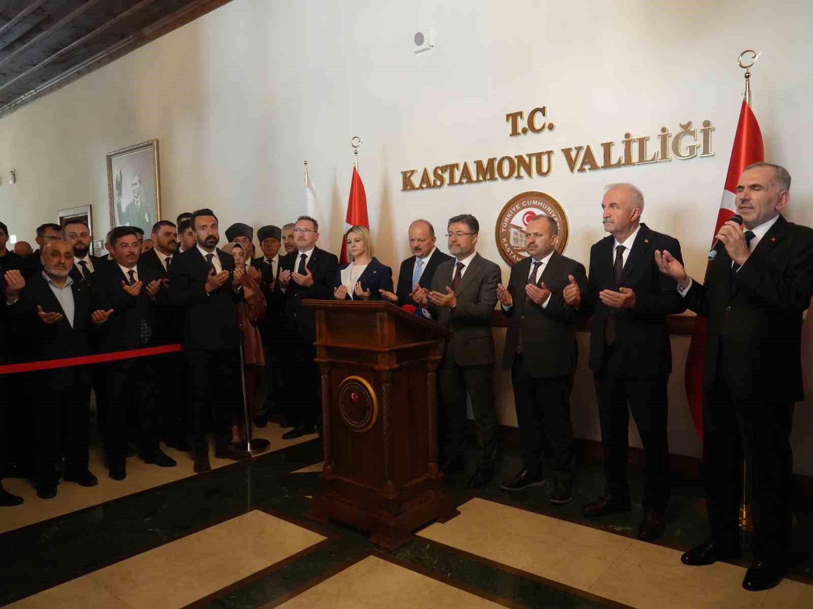bakan-yumakli-ormanlik-alanlarda-lutfen-ates-yakmayalim