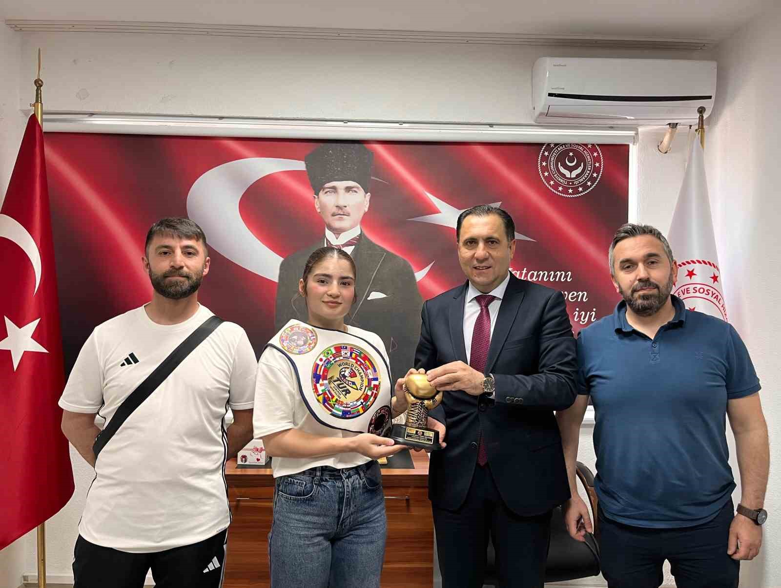 bilecikli-sporcu-birsen-uysaldan-ust-uste-basarilar