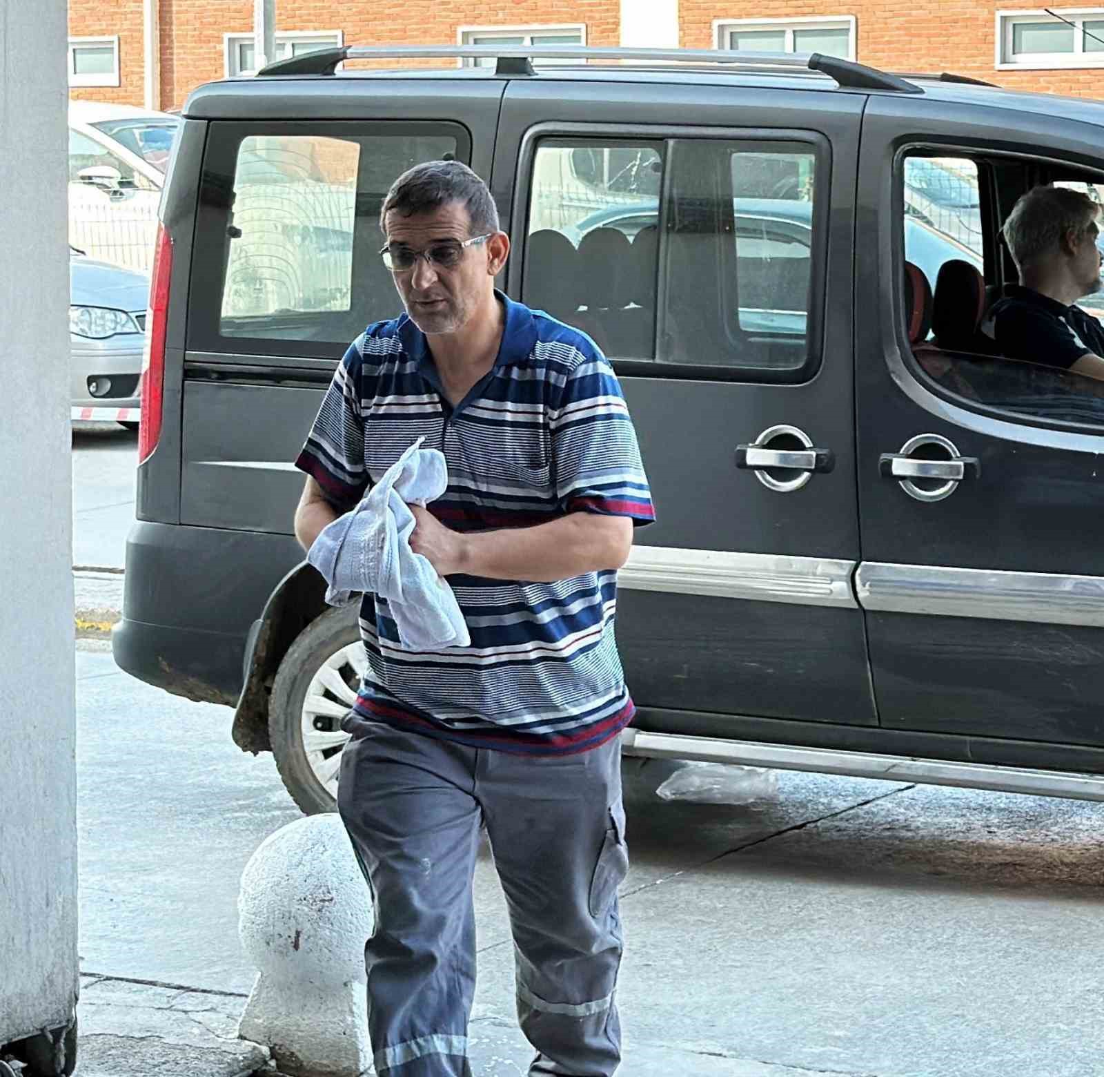kurban-bayraminda-klasik-manzara-acemi-kasaplar-yine-sahnede