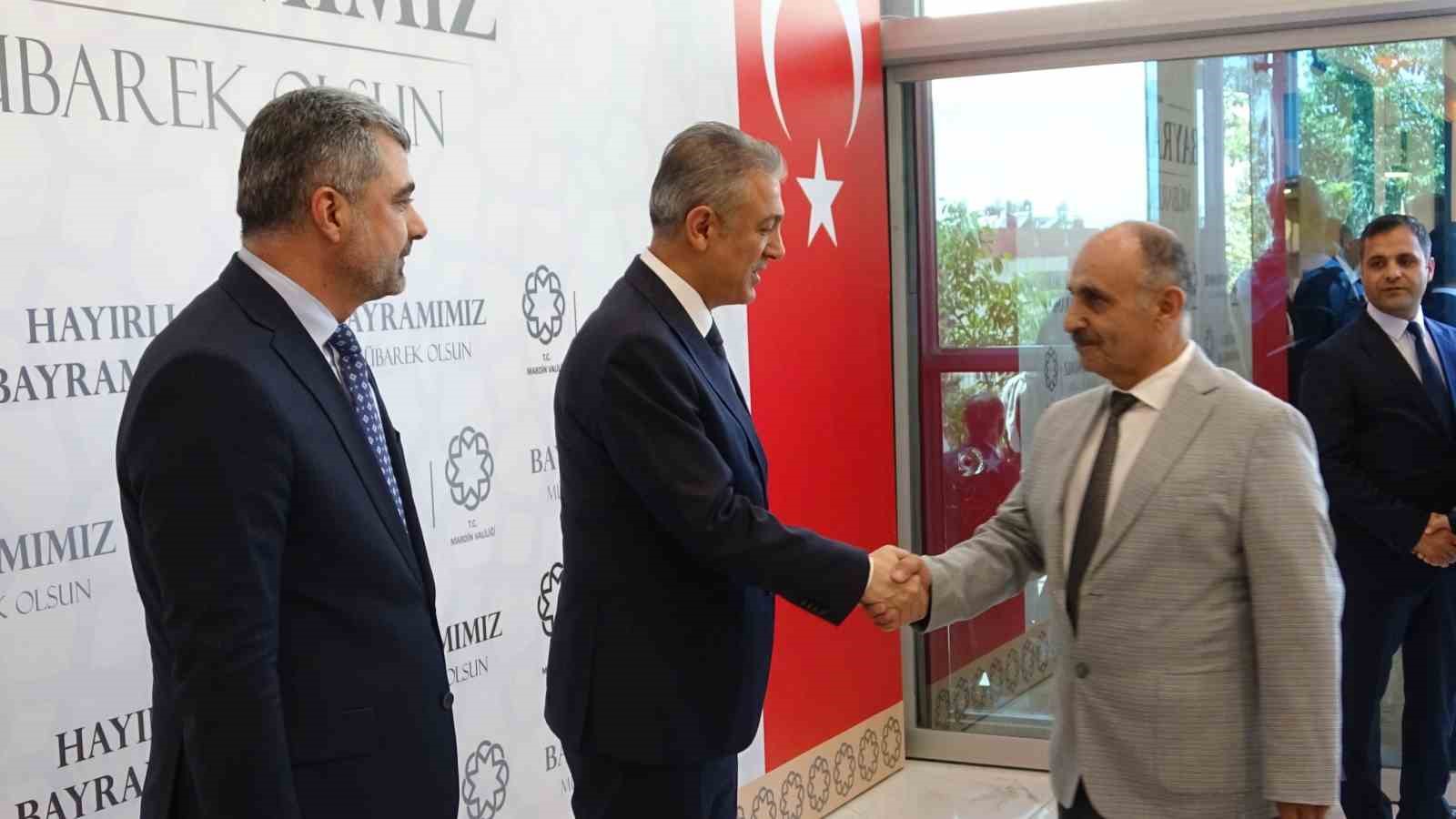mardinde-farkli-dine-mensup-vatandaslar-bayramlasma-programinda-bulustu