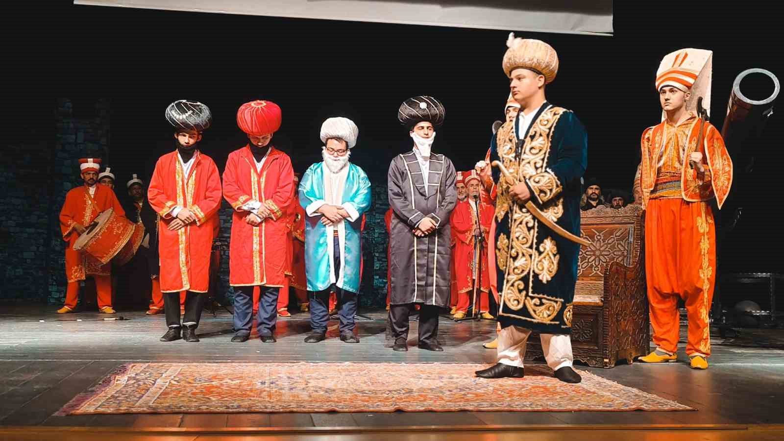 ogrencilerden-istanbulun-fethi-tiyatrosu