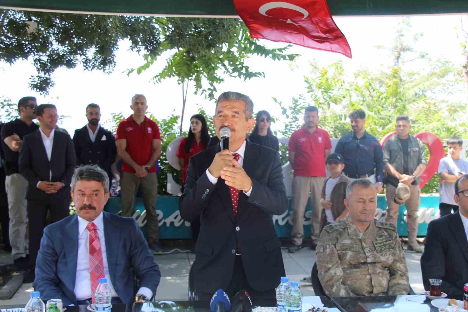 sirnakta-kurban-bayrami-programinda-terorsuz-turkiye-mesaji