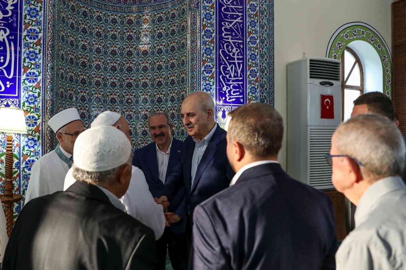 tbmm-baskani-kurtulmus-bayram-namazini-canakkalede-kildi