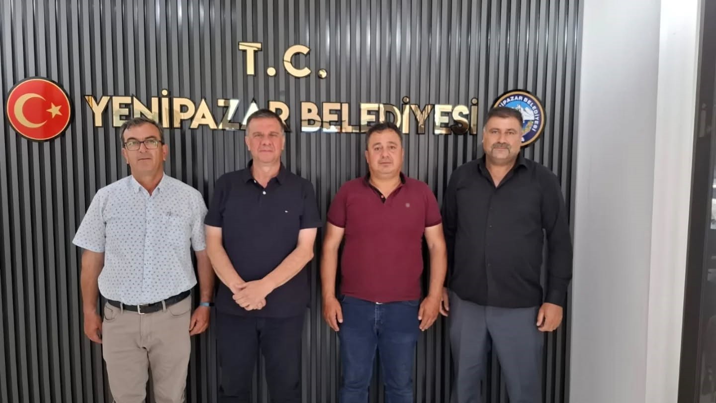 baskan-ercan-vatandaslarla-bayramlasti