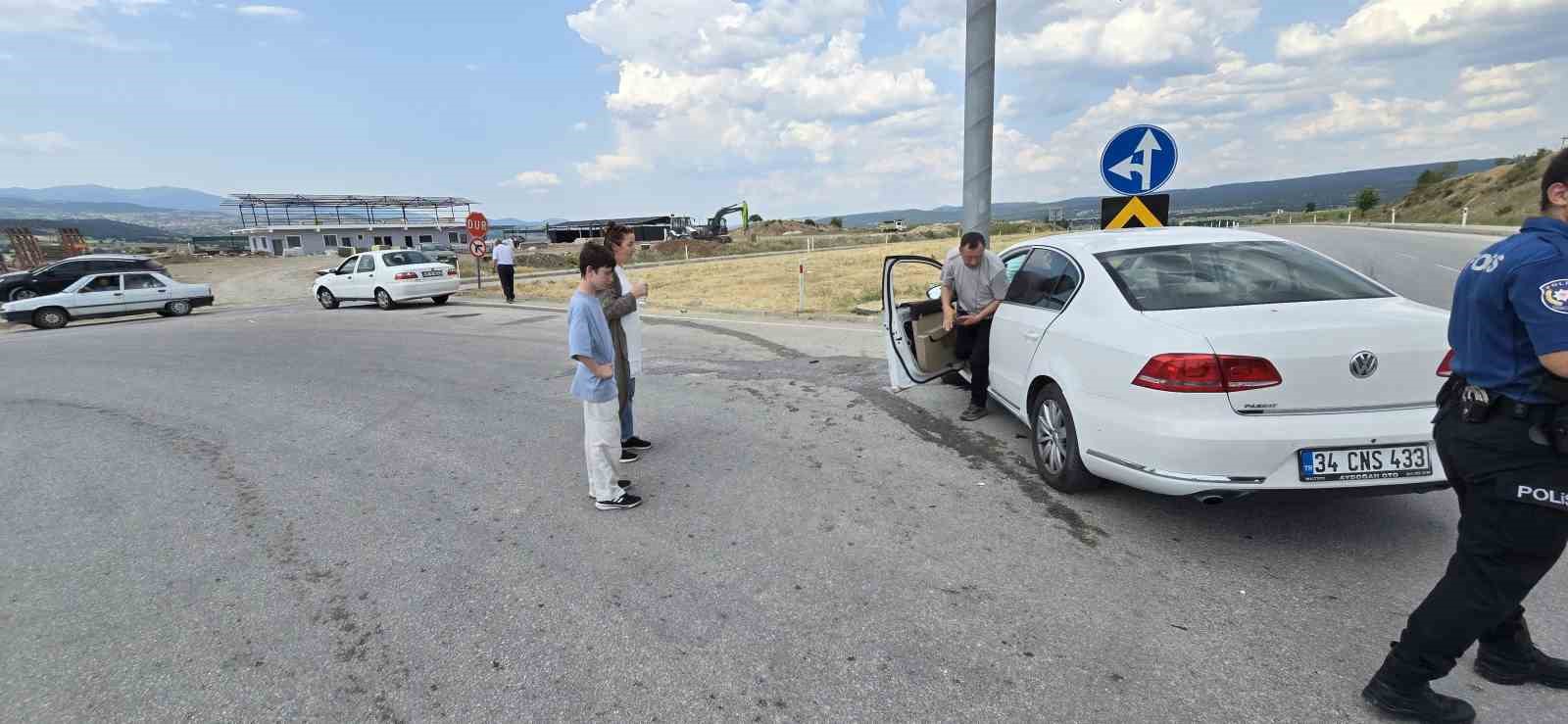 hisarcikta-trafik-kazasi-4-yarali