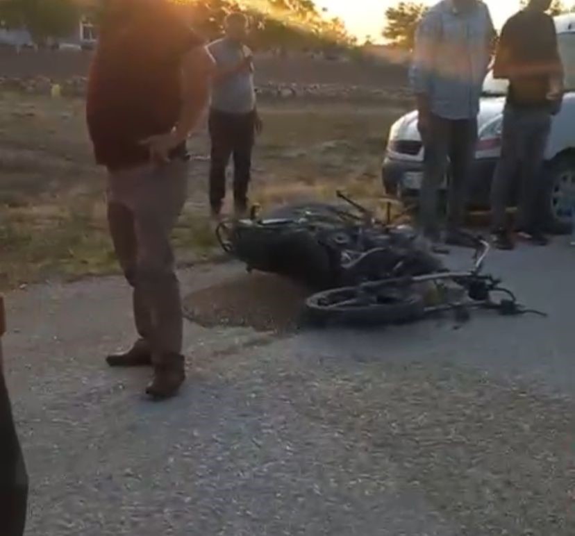 konyada-motosiklet-ile-otomobil-carpisti-2-kardes-hayatini-kaybetti