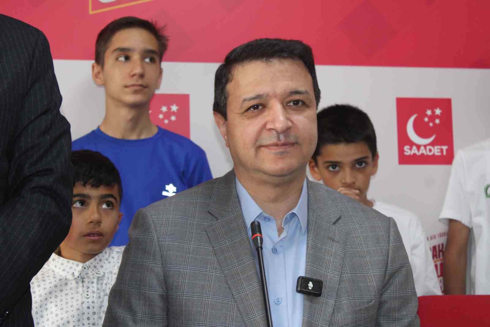 saadet-partisi-genel-baskani-arikan-asgari-ucret-aclik-sinirinda-degil-yoksulluk-sinirinda-olmali-emekli-maasi-en-az-35-bin-tl-olmali