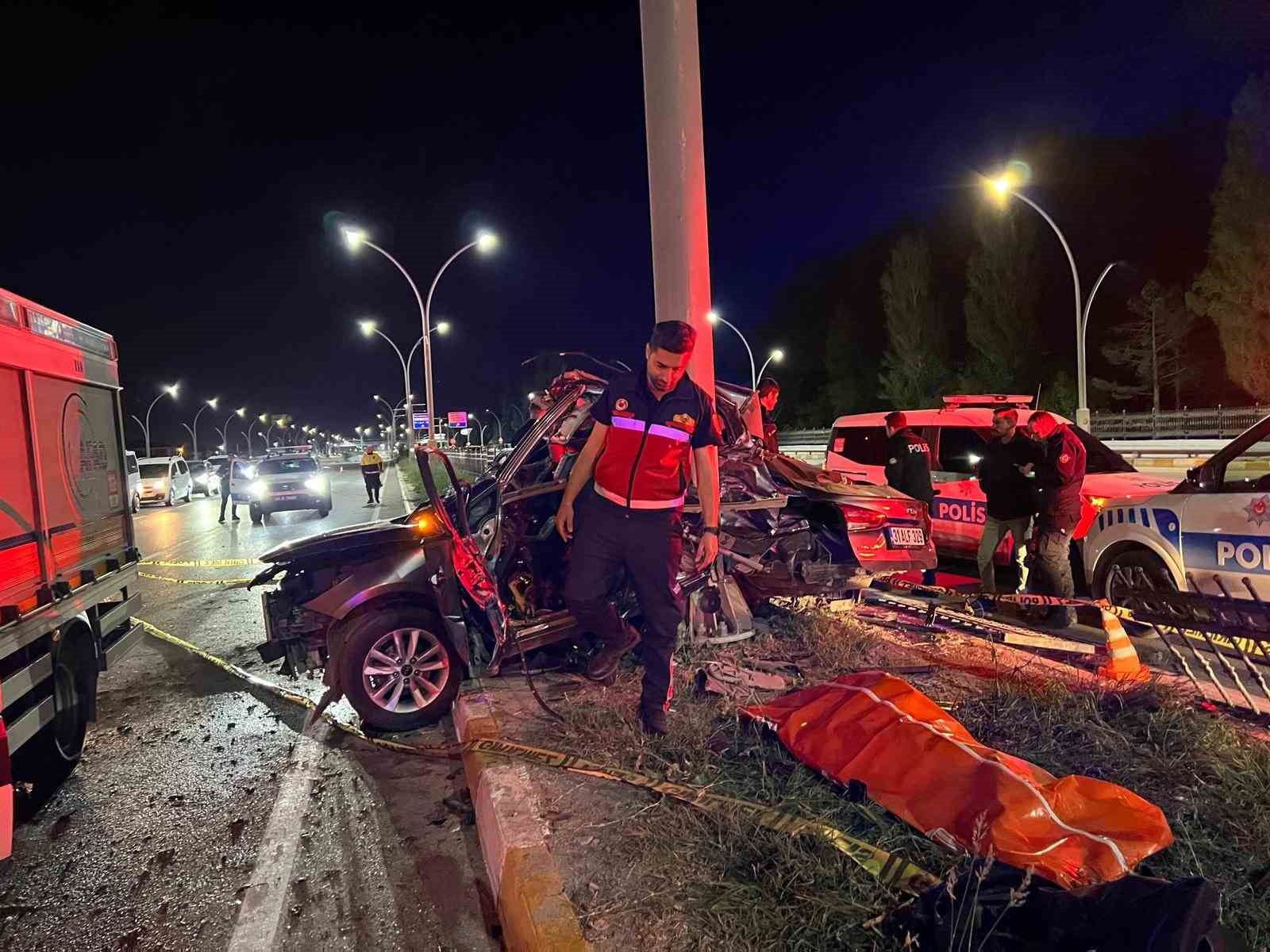 vanda-trafik-kazasi-1-olu