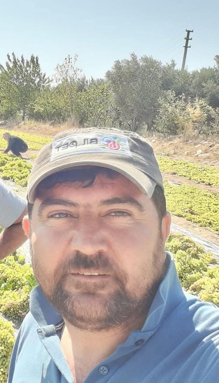 devrilen-traktorunun-altinda-hayatini-kaybetti