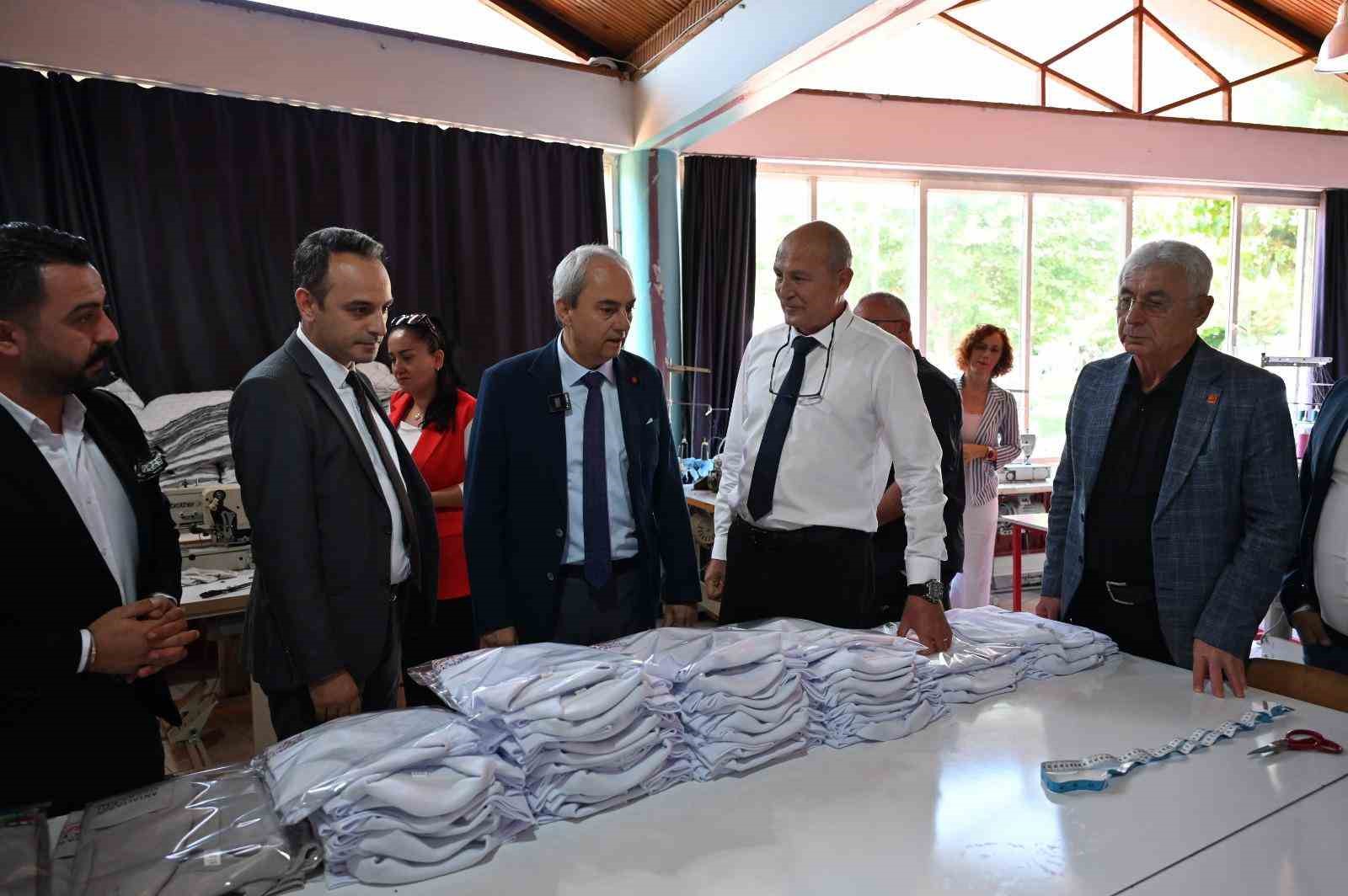 kepez-belediyesinden-dikis-atolyesiyle-milyonluk-tasarruf