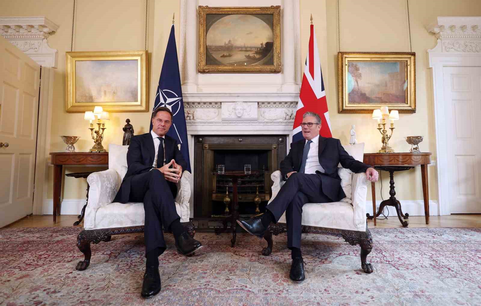 nato-genel-sekreteri-rutte-ile-ingiltere-basbakani-starmer-bir-araya-geldi