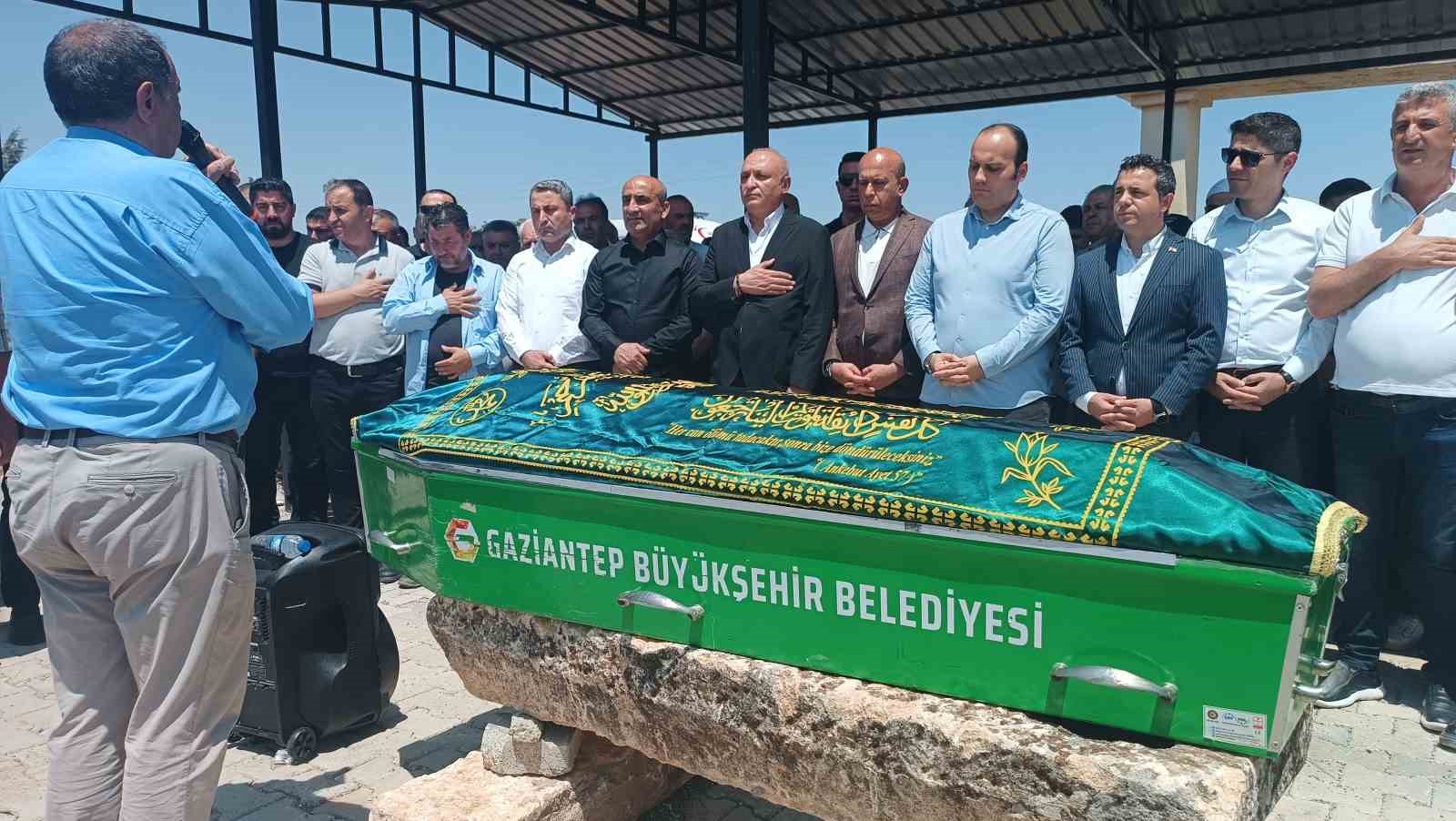 otizmli-onurcan-ozdemir-son-yolculuguna-ugurlandi