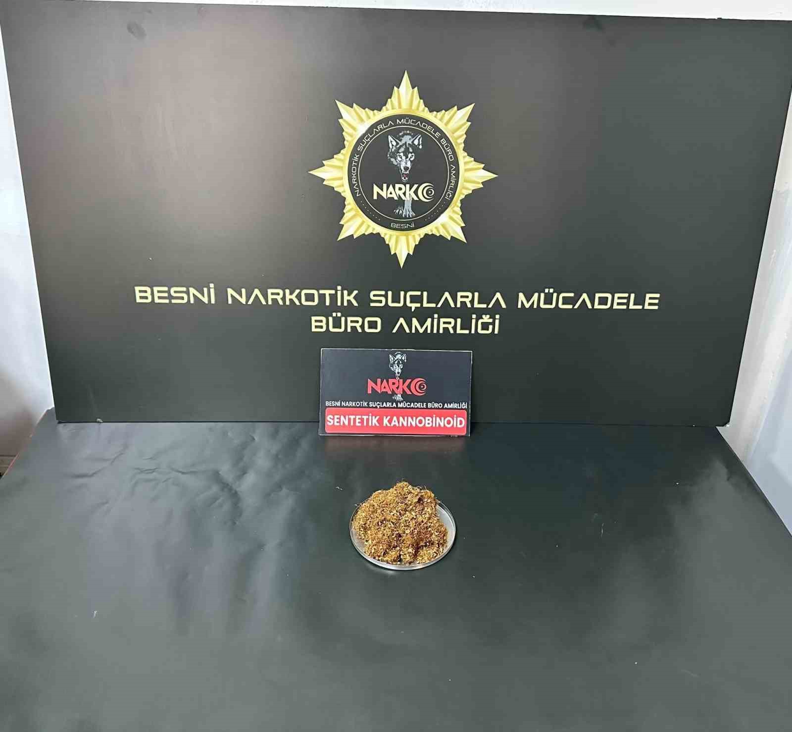 supheli-sahislarda-uyusturucu-ele-gecirildi
