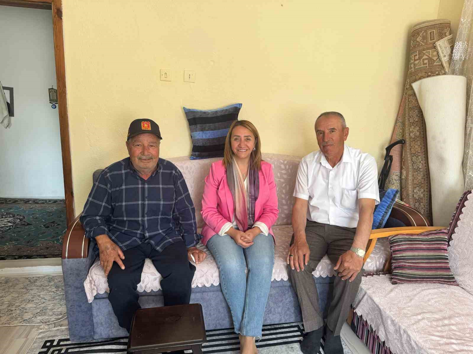 baskan-tekin-kibris-gazisine-moral-oldu