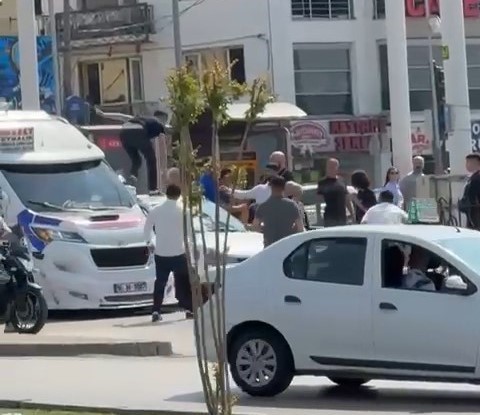 boks-ringlerini-aratmayan-kavga