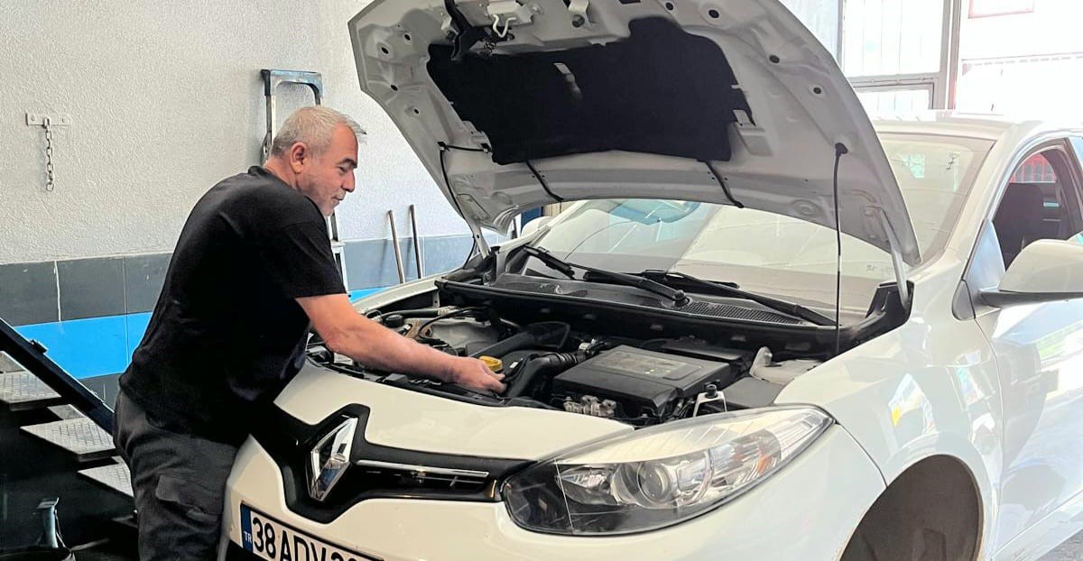 develi-sanayisinden-50-yillik-motor-ustasi-yilin-ahisi-secildi