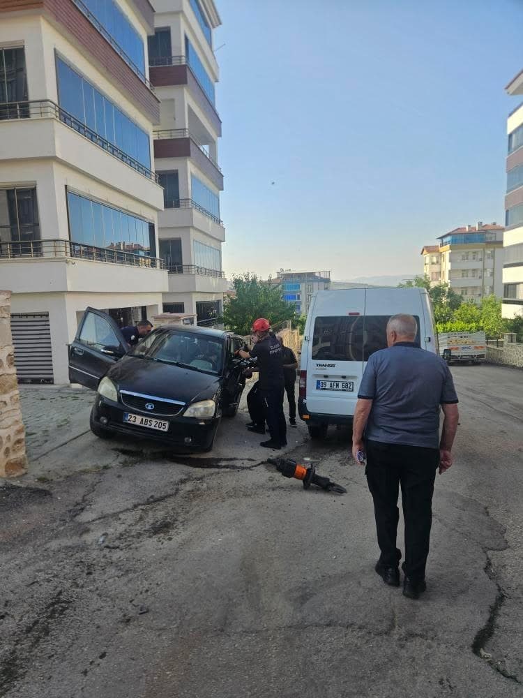 elazigda-trafik-kazasi-1-yarali
