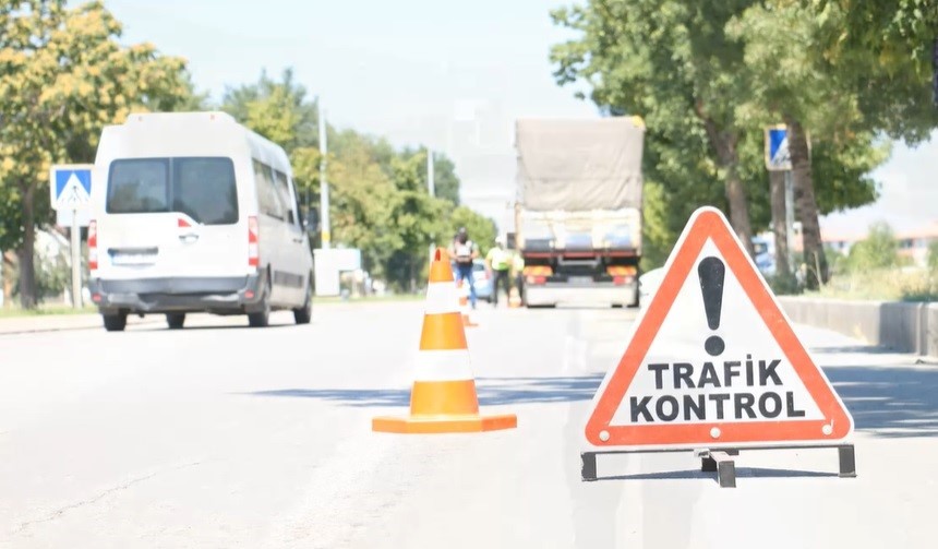 erzincanda-kurban-bayrami-tatili-suresince-trafikte-yuzde-yuz-basari-saglandi