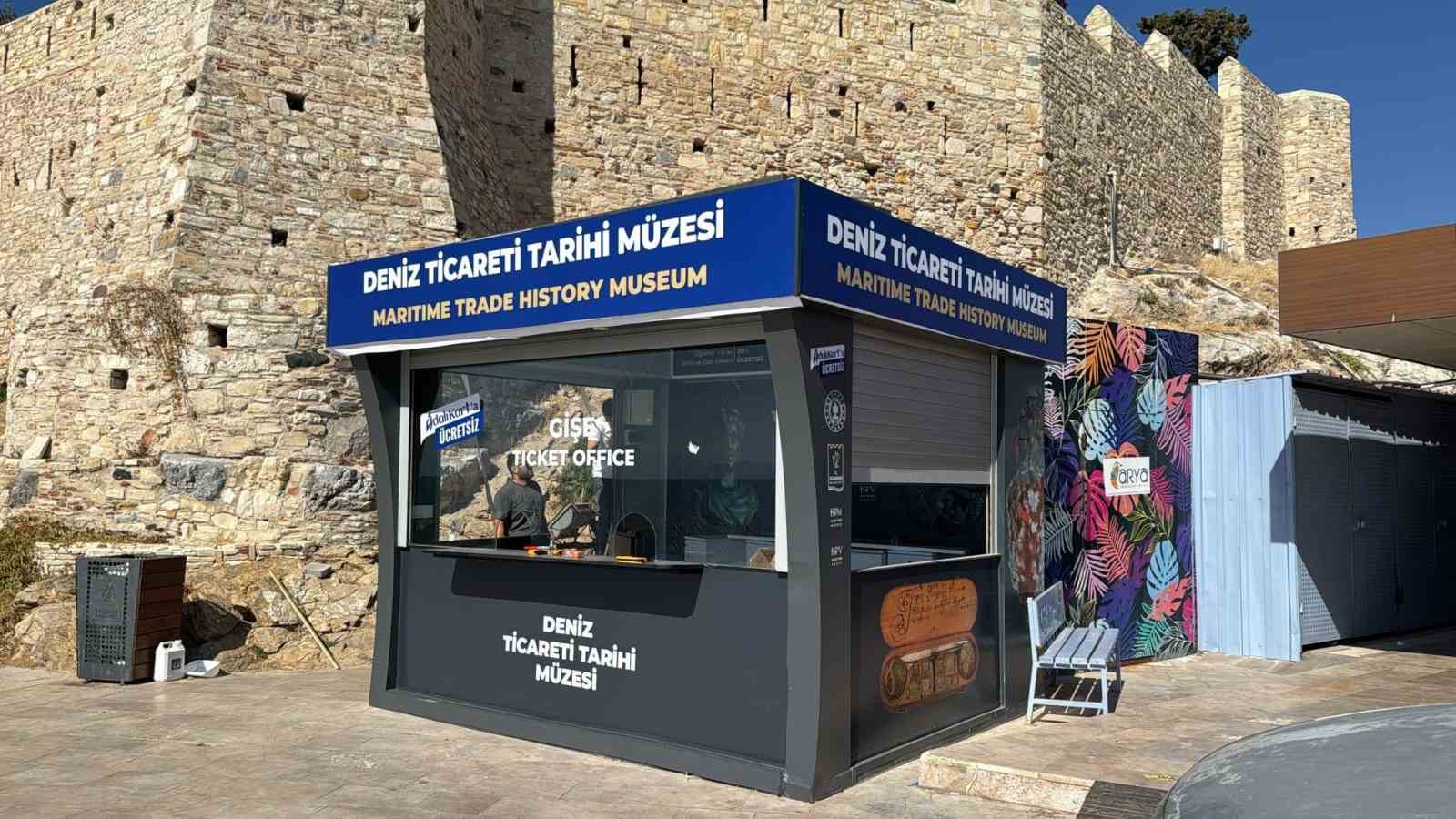 kusadasi-deniz-ticaret-tarihi-muzesine-yogun-ilgi