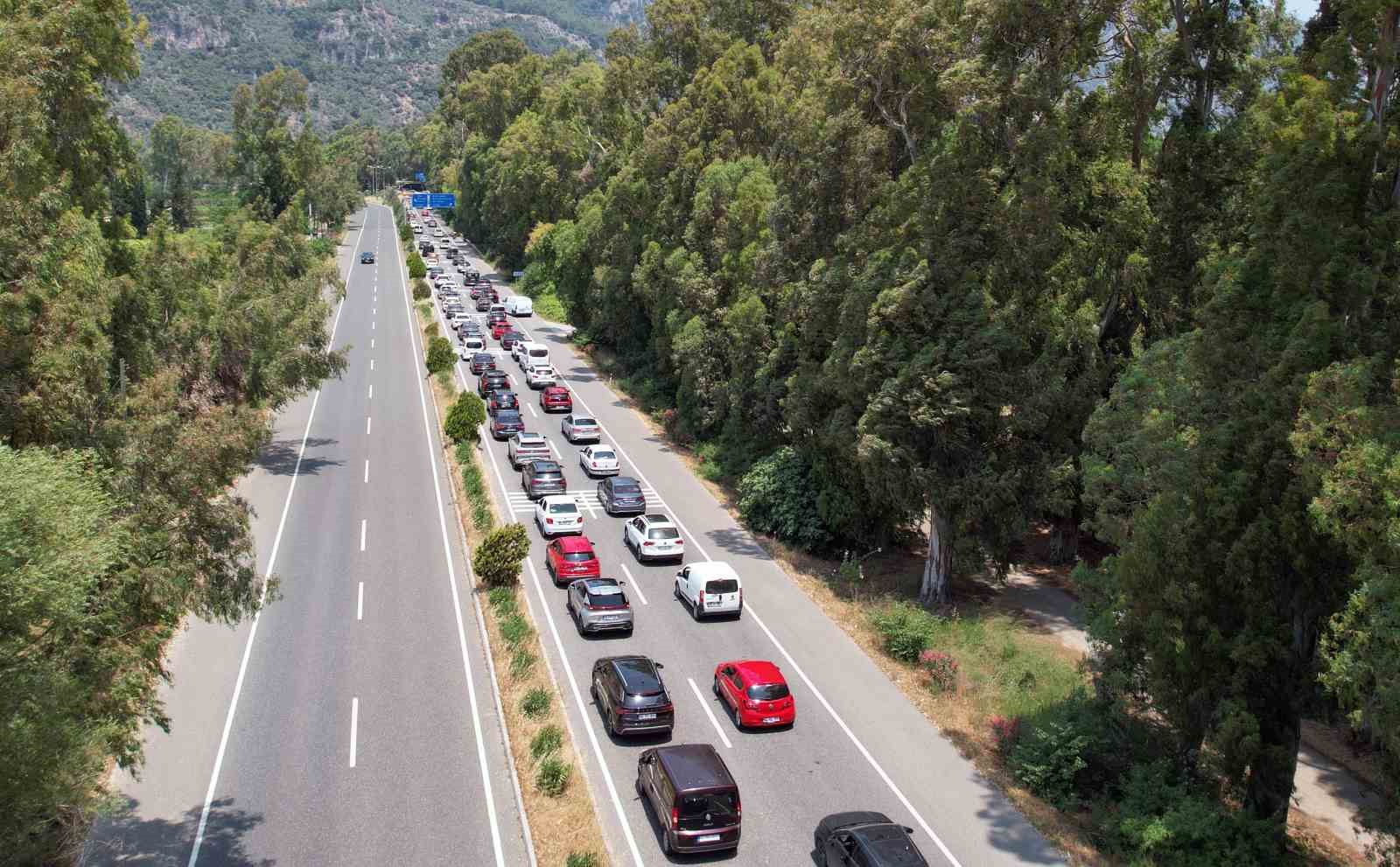 muglaya-bayram-tatilinde-246-bin-582-arac-giris-yapti