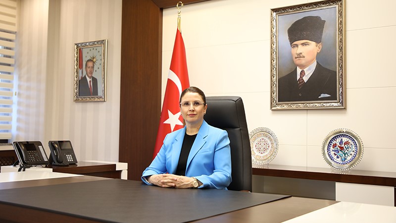 vali-arslandan-kizilay-icin-ilginc-benzetme