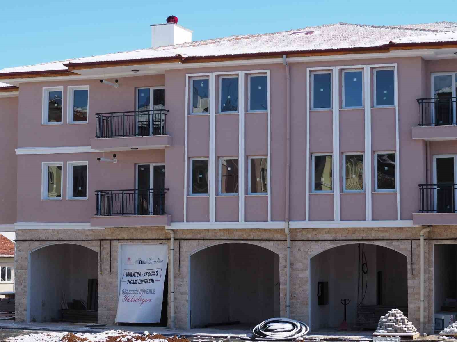 akcadag-carsisinda-teslimatlar-basliyor