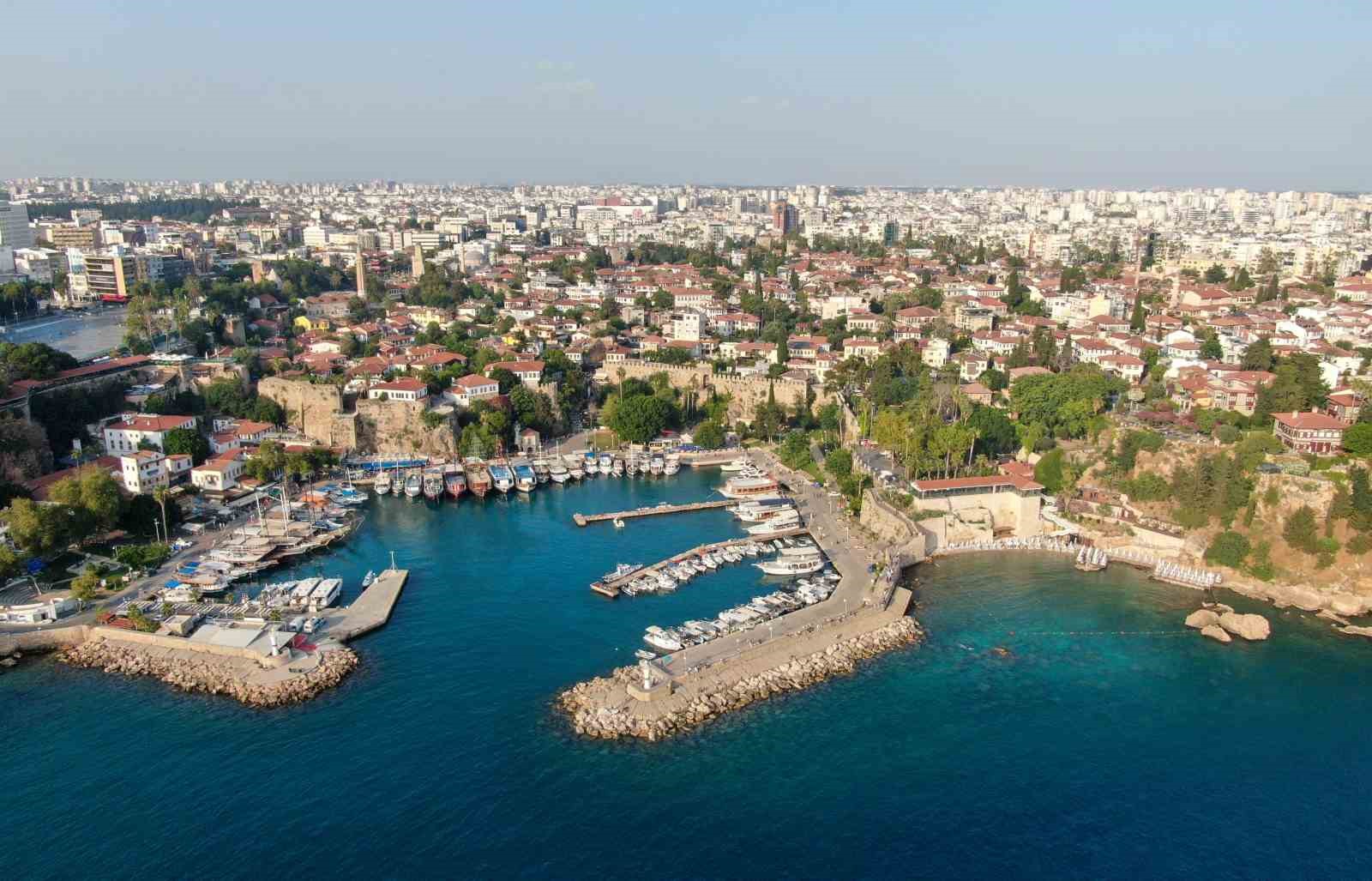antalya-valiliginden-mermerli-plaji-aciklamasi-yillik-15-milyon-tl-gelir-saglandi-plaj-halka-acik-olacak