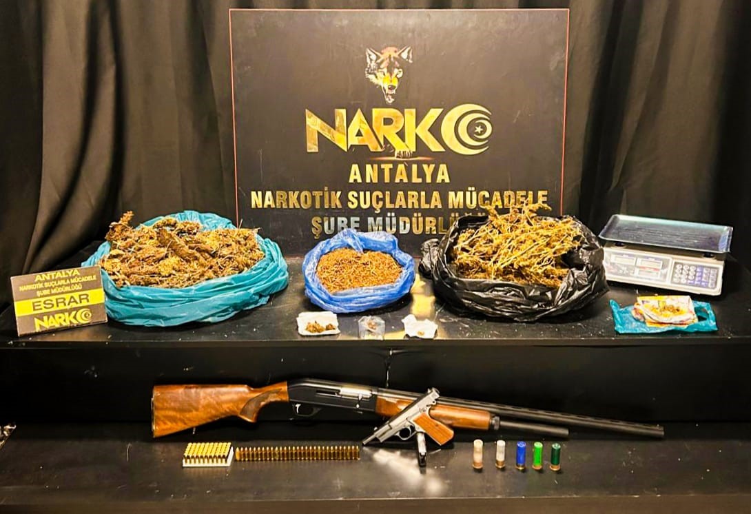 antalyada-uyusturucu-operasyonu-11-tutuklama
