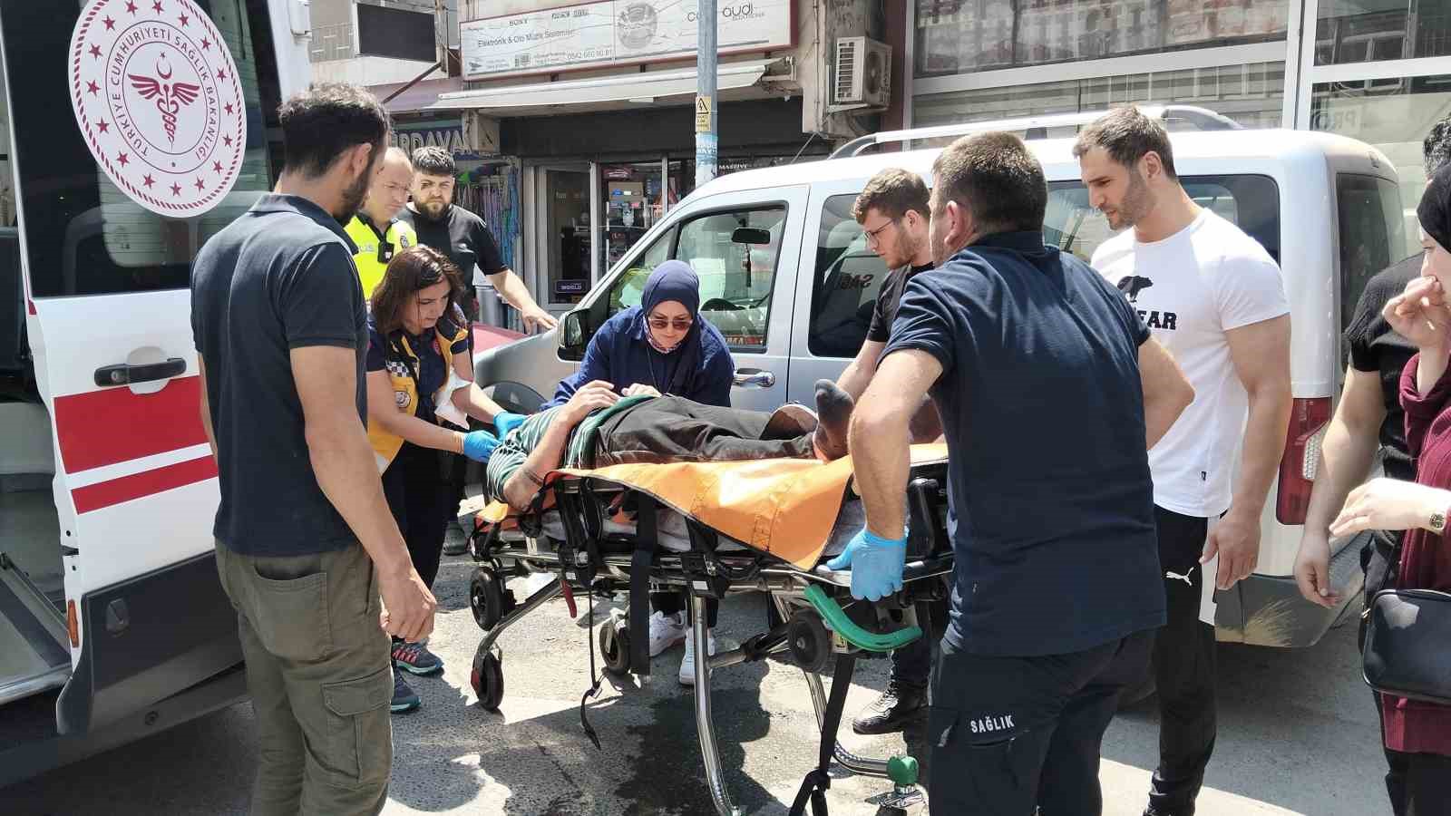 bafrada-feci-kaza-forkliftin-bicagina-carpan-motosiklet-surucusu-agir-yaralandi