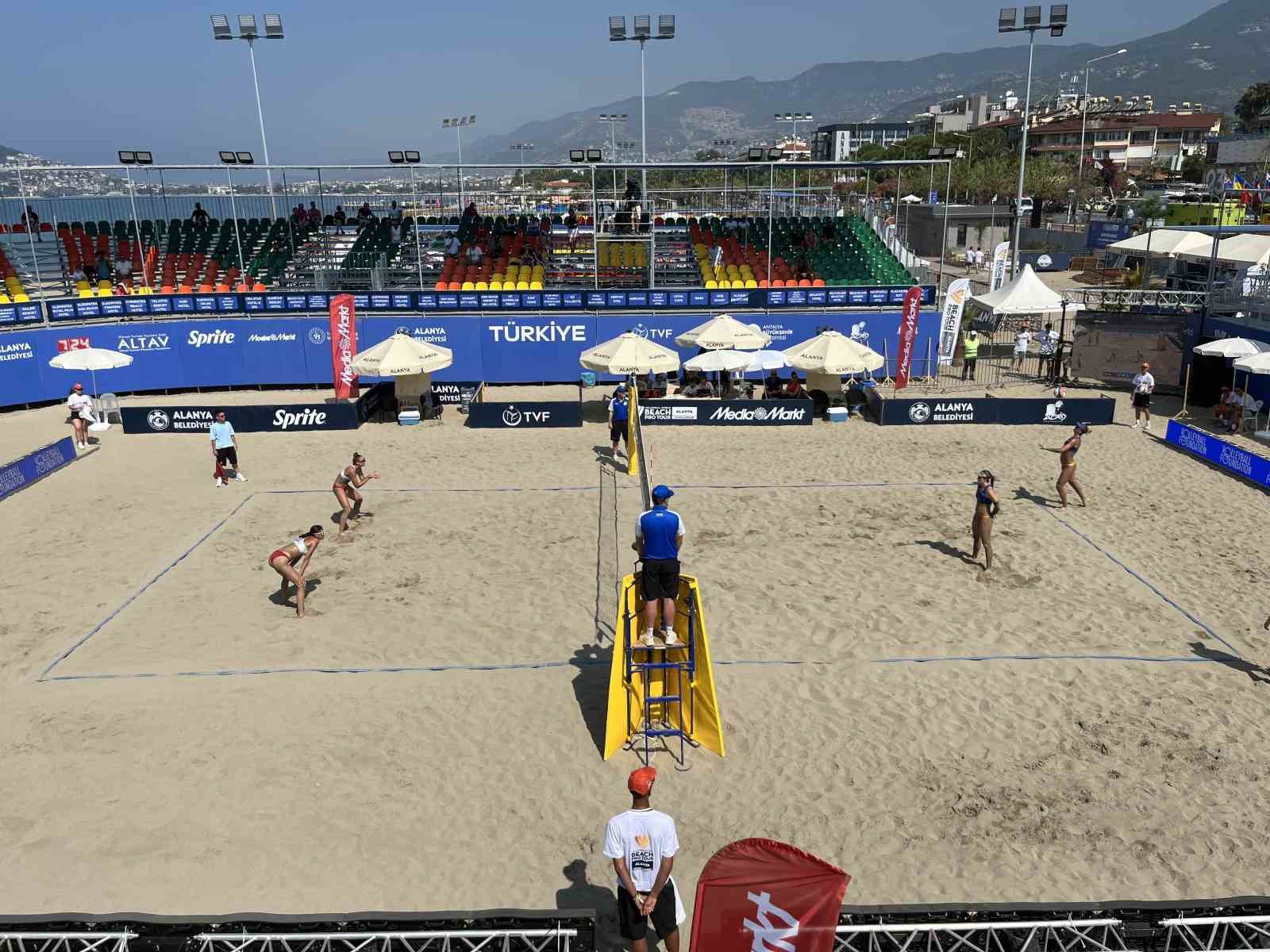 dunya-plaj-voleybolu-pro-turun-alanya-etabi-basladi