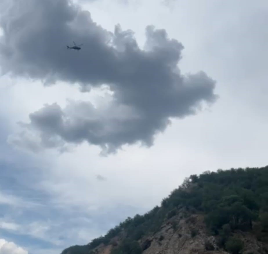 gabar-daginda-kayaliklardan-dusen-genc-askeri-helikopterle-alindi