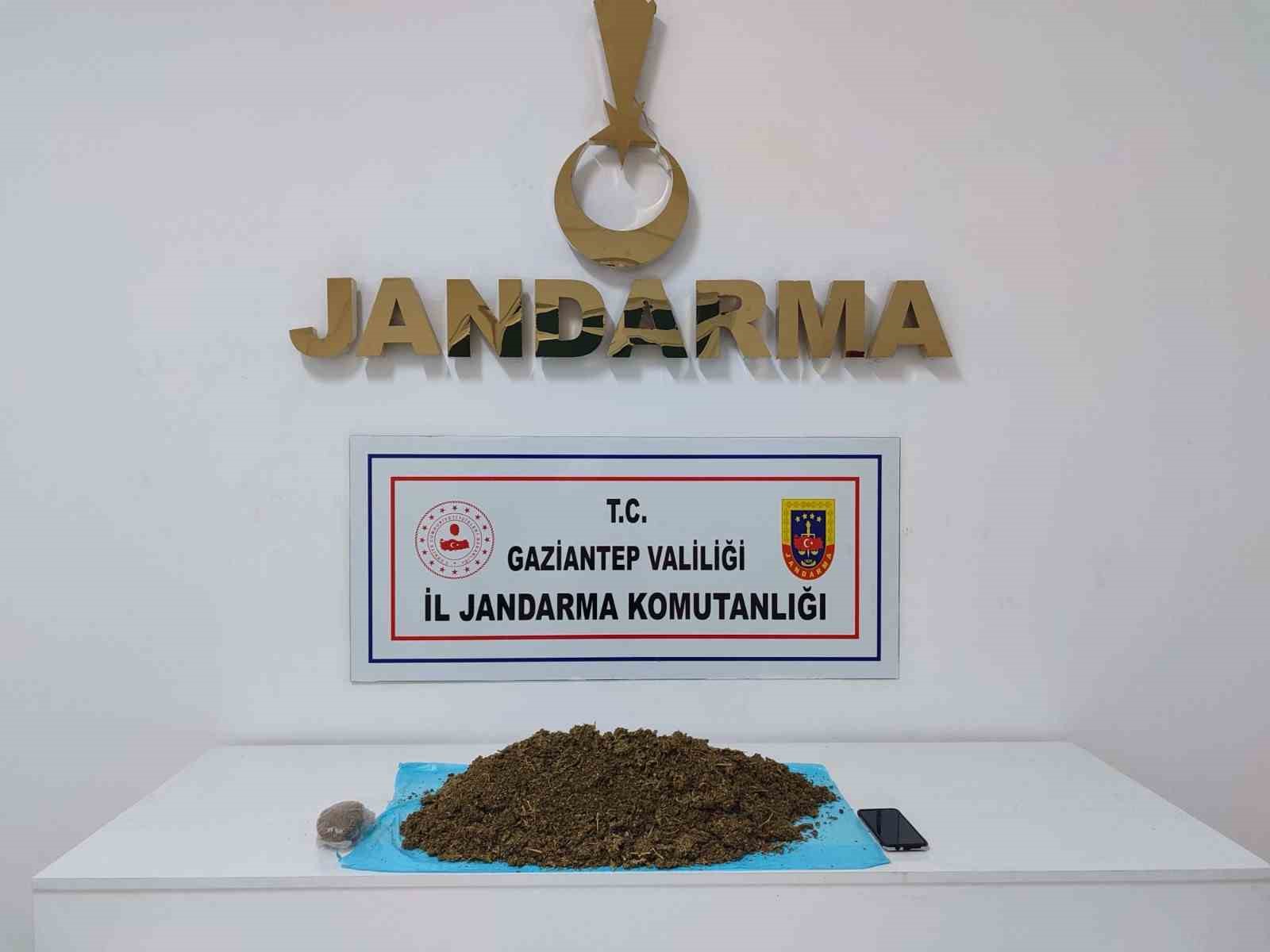 gaziantepte-5-kilo-skunk-ele-gecirildi-1-sahis-tutuklandi