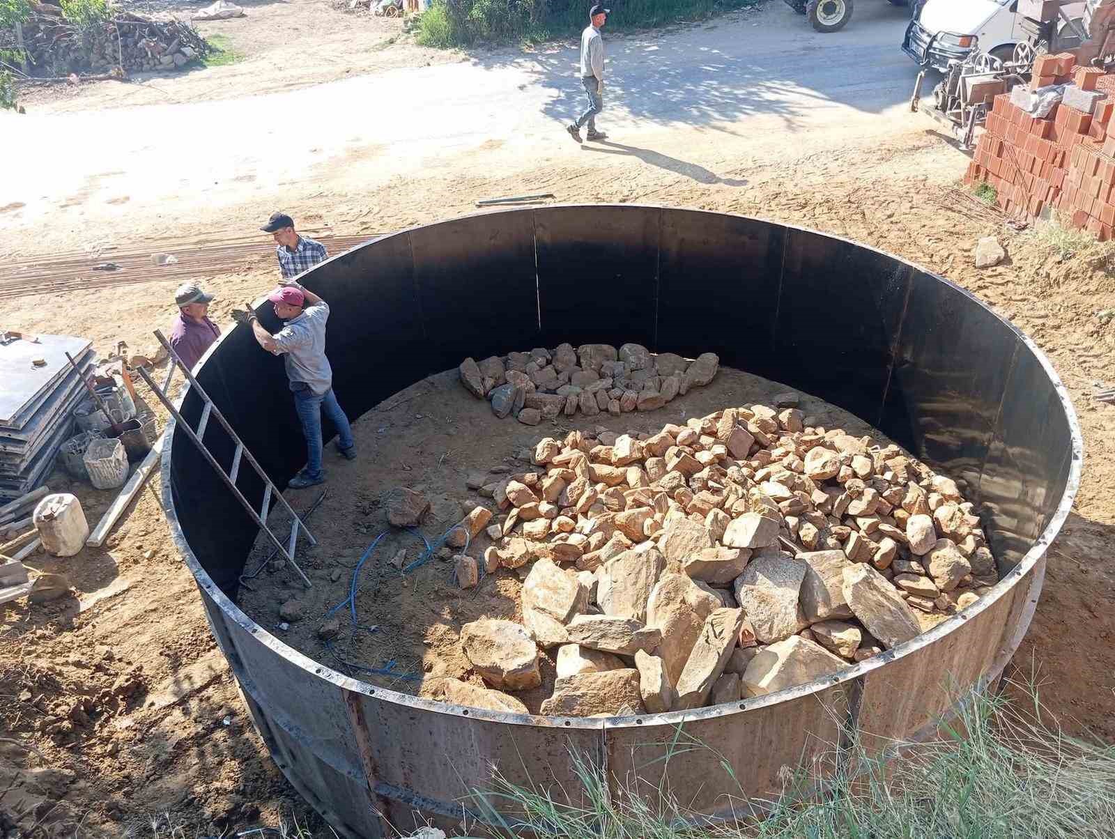 karacaali-mahallesine-yangin-ve-su-ihtiyaci-icin-100-tonluk-depo