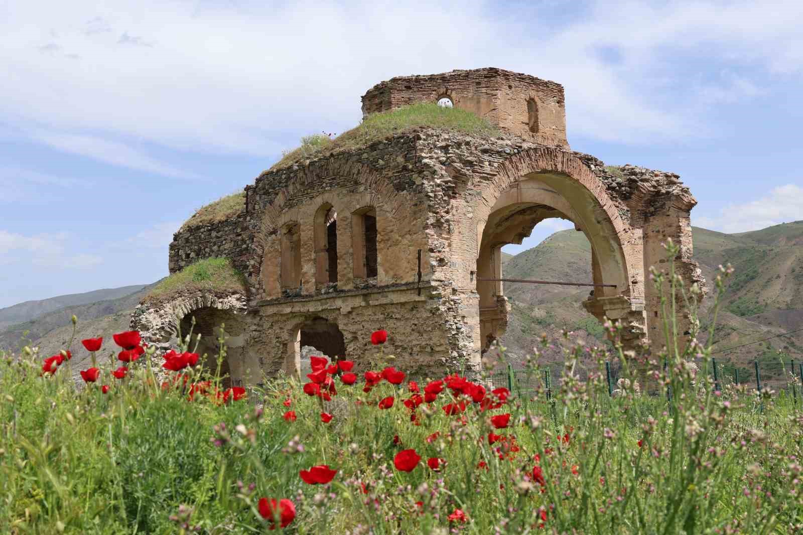 paludaki-tarihi-yapilar-fotograf-karelerine-yansidi