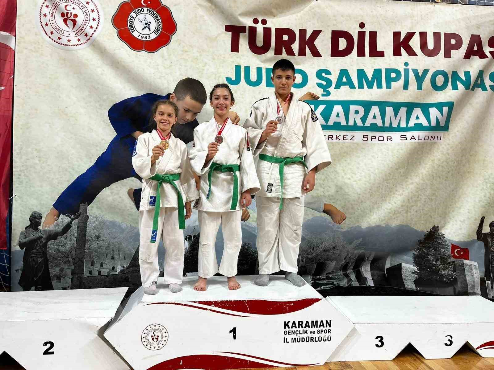 salihlili-judocular-erel-ve-kilkis-karamanda-sampiyon-oldu
