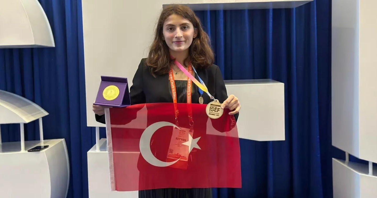 turgev-ogrencisi-uluslararasi-bilim-arenasina-adini-yazdirdi
