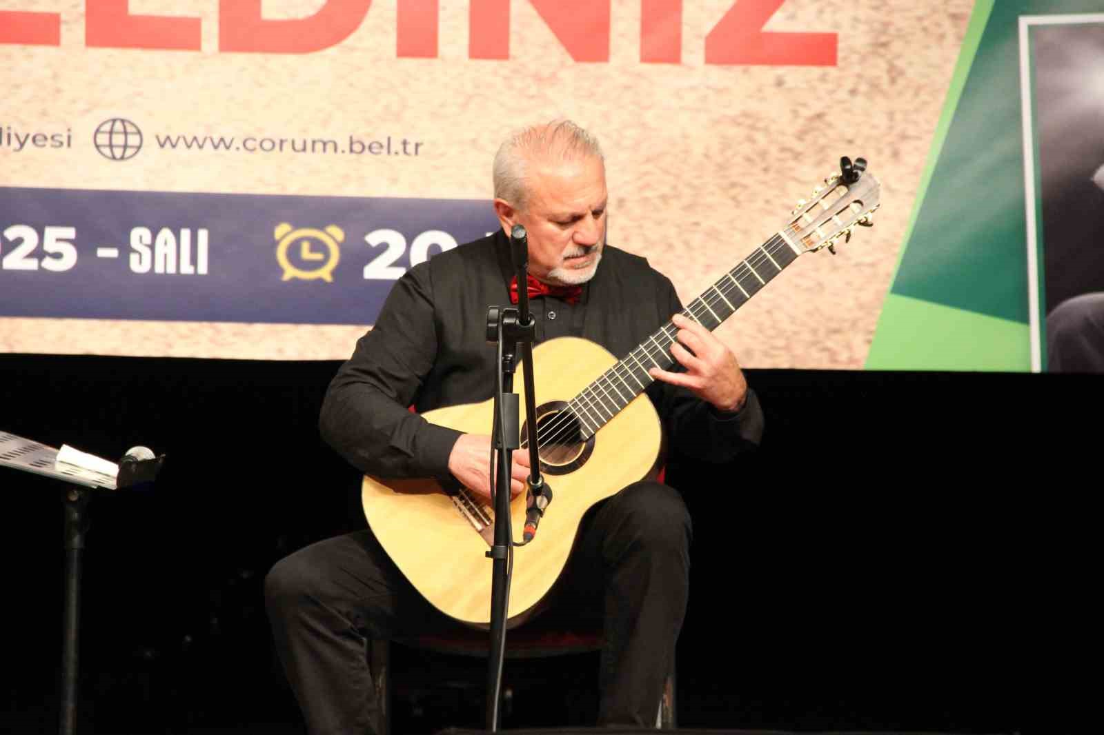 unlu-gitaristlerden-muzik-ziyafeti