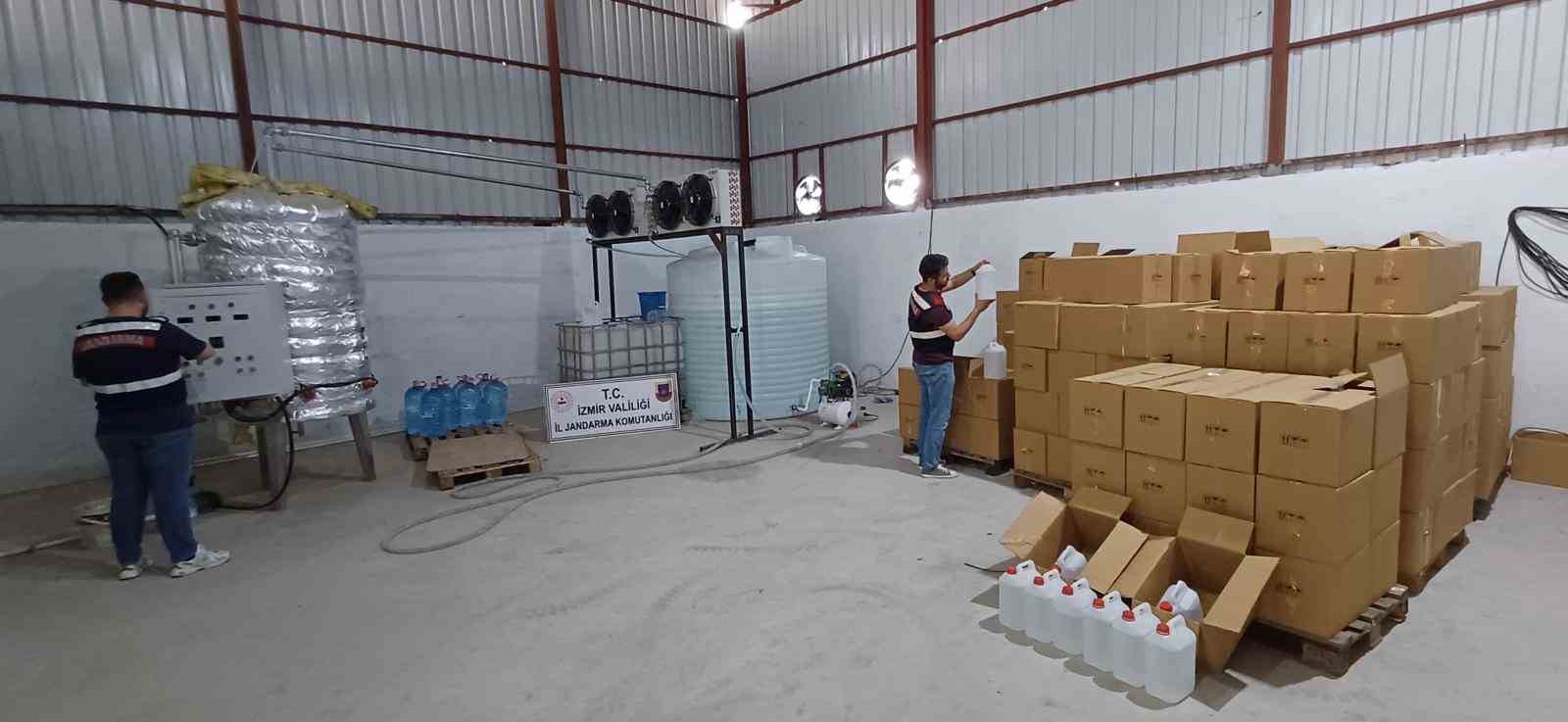 10-milyon-liralik-kacak-alkol-operasyonu-4-gozalti