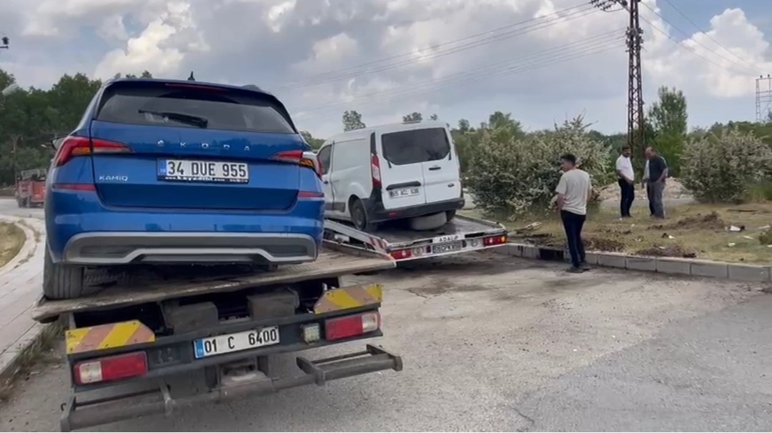adilcevazda-trafik-kazasi-2-olu-1-yarali