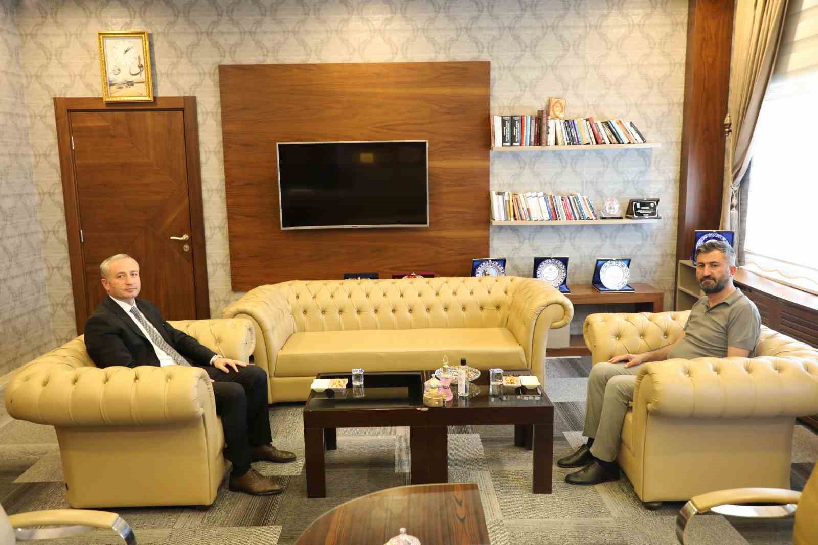 ak-parti-agri-il-baskani-yildizdan-milli-egitim-muduru-kokreke-ziyaret