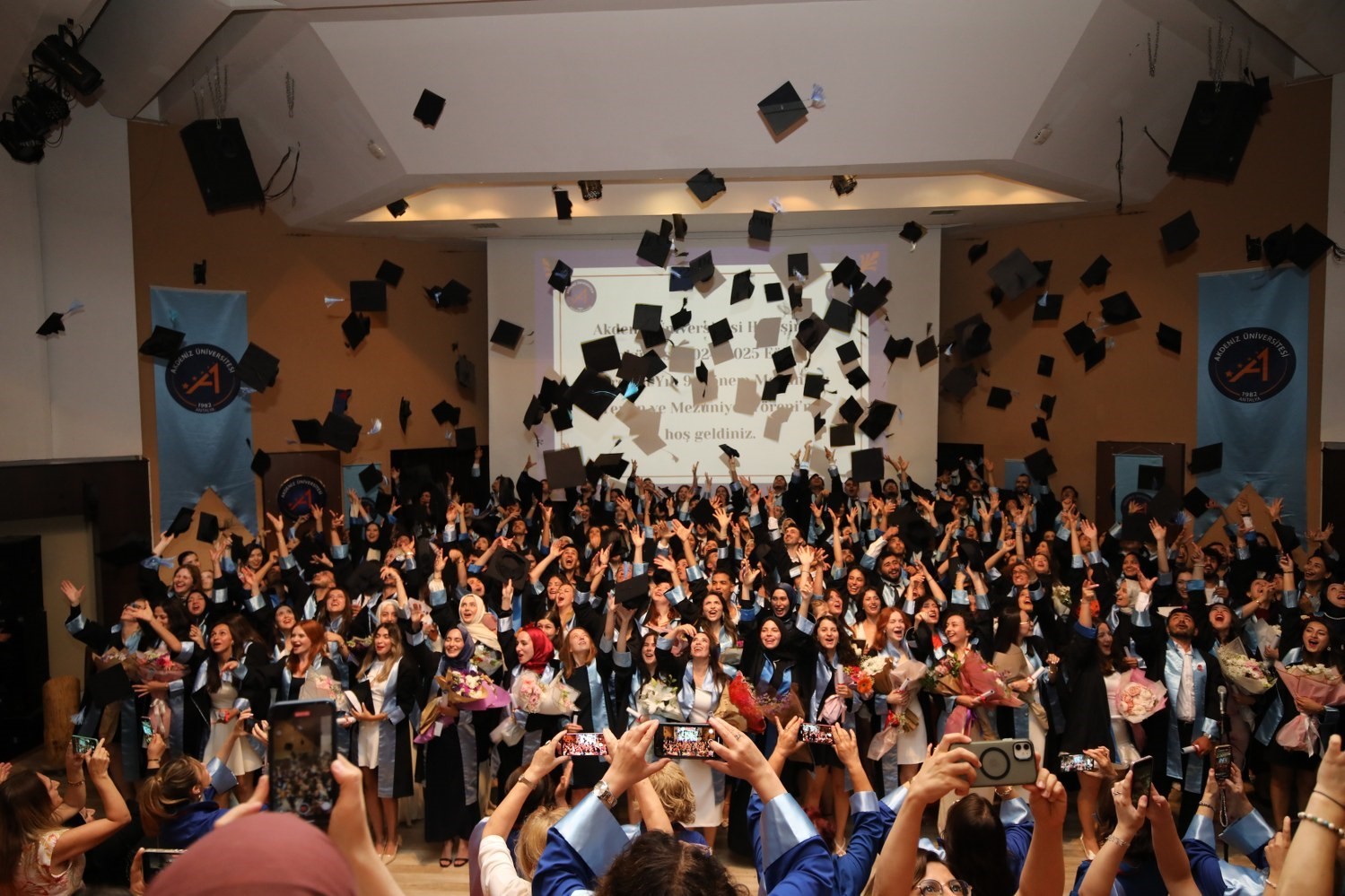 akdeniz-universitesinde-gelecegin-hemsireleri-kep-atti