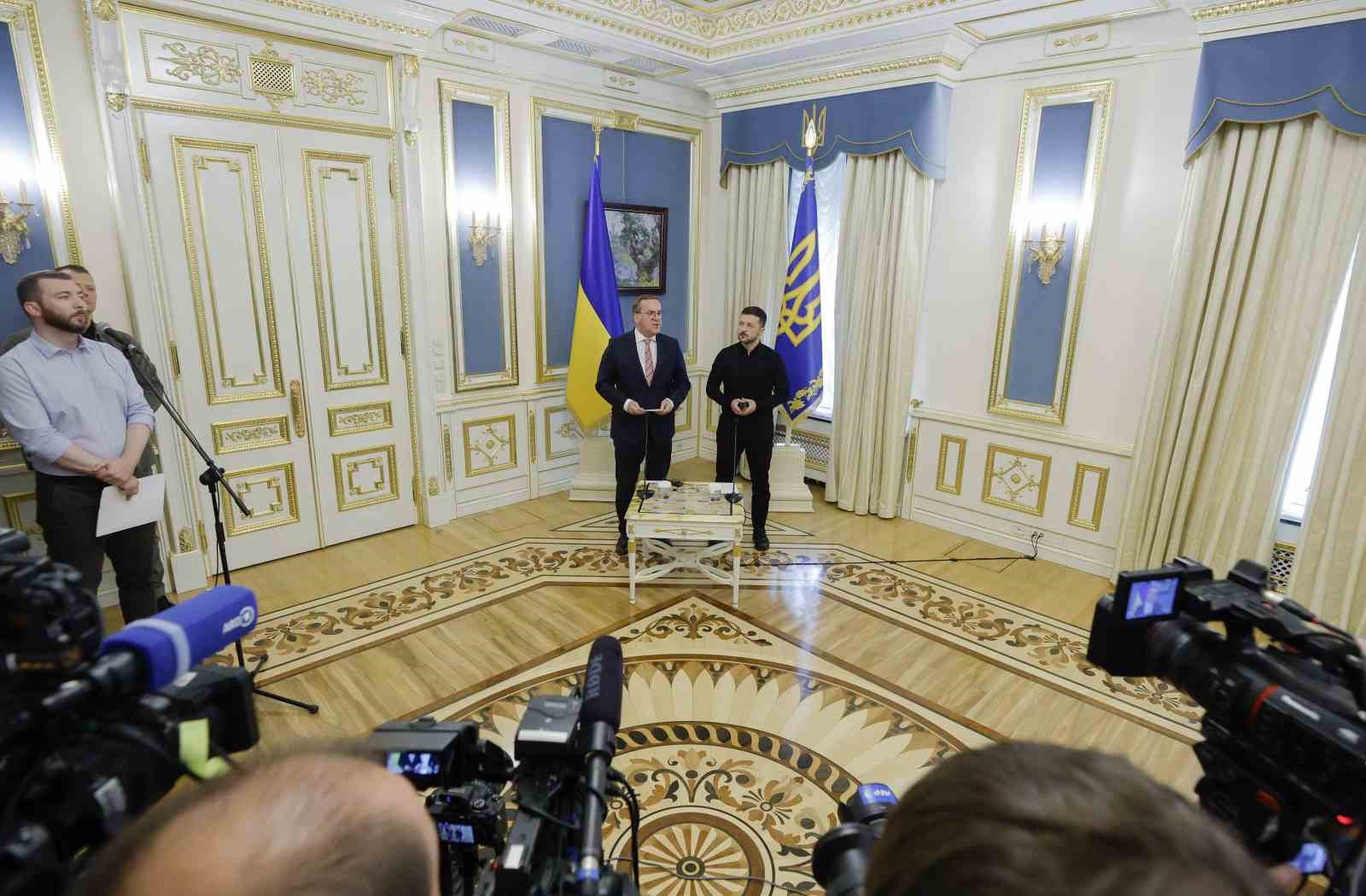 almanyadan-ukraynaya-19-milyar-euroluk-ek-askeri-yardim-sozu