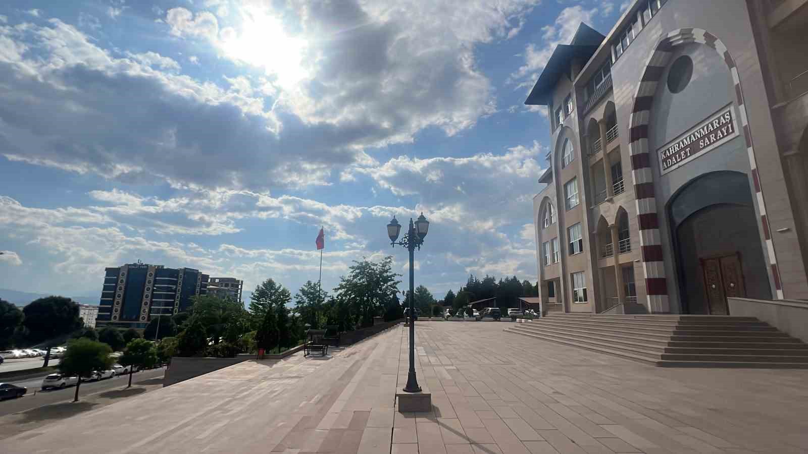 aralarinda-eski-baskanlar-da-var-depremde-yikilan-2-binayla-ilgili-10-kamu-gorevlisine-sorusturma-izni