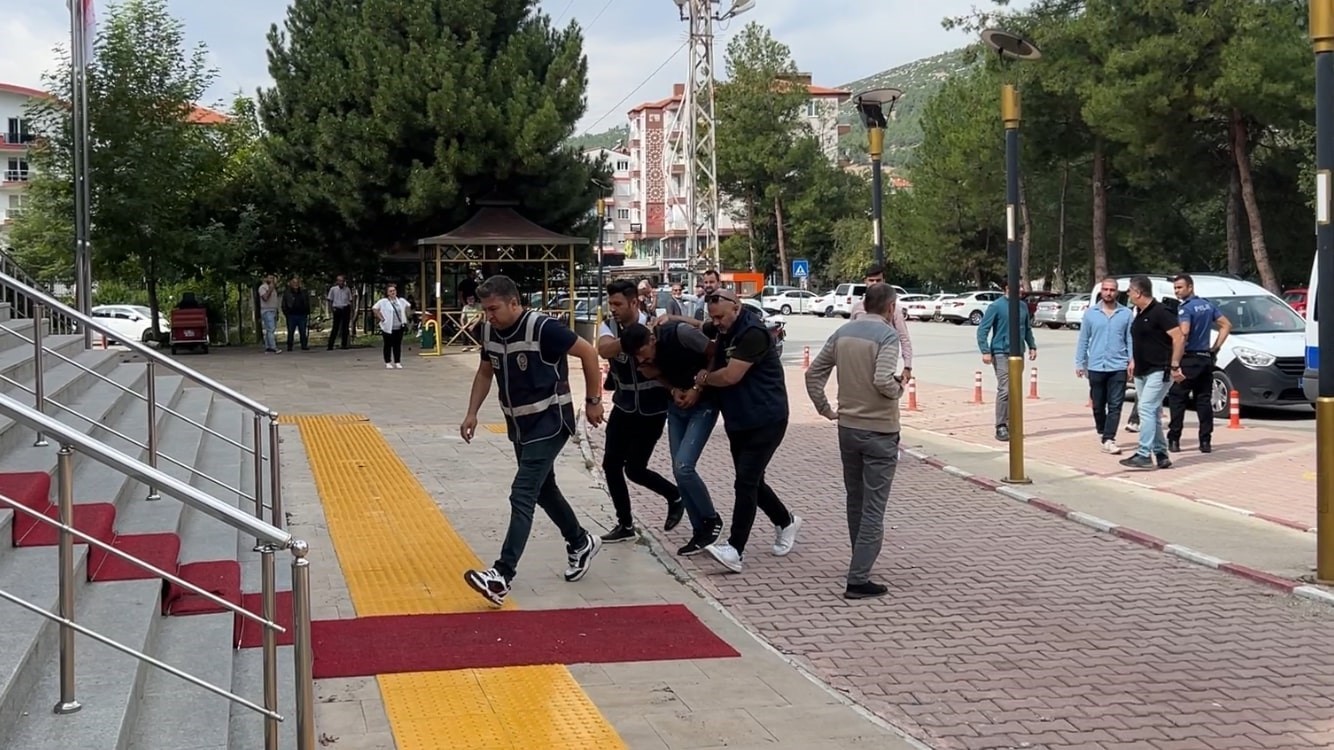 burdurda-halasinin-oglunu-olduren-sanik-korkutmak-istedim-oldurmek-istememistim