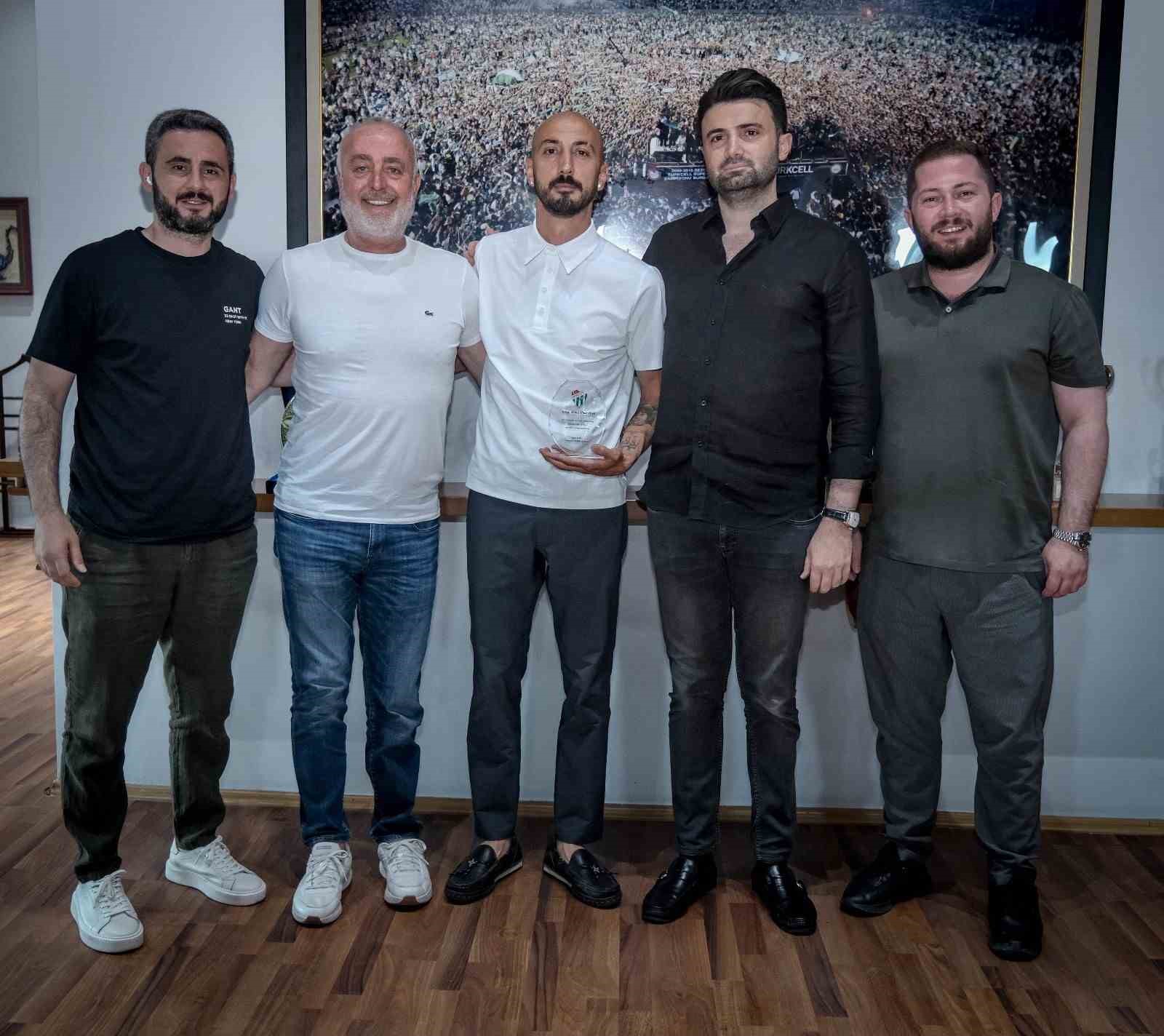 bursaspor-ahmet-ilhan-ozek-ile-yollarini-ayirdi