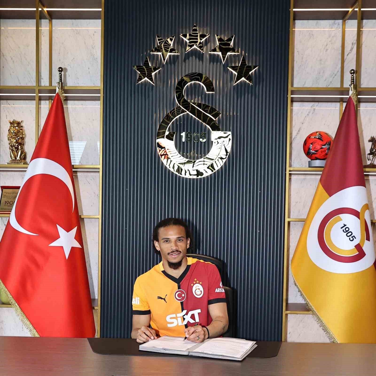 galatasaray-sane-ile-3-yillik-sozlesme-imzaladi